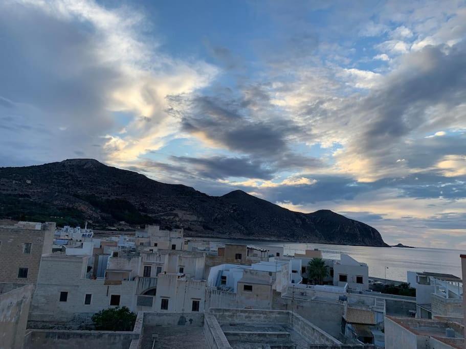 Al Centro Del Centro - Favignana Daire Dış mekan fotoğraf